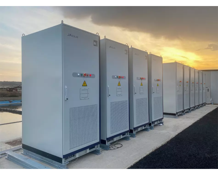 Hệ Thống Lưu Trữ Năng Lượng BESS JA 125kW/261kWh