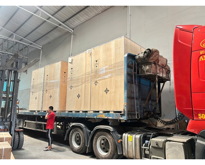 Hệ Thống Lưu Trữ Năng Lượng BESS JA 125kW/261kWh