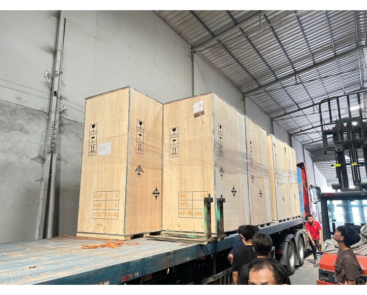 Hệ Thống Lưu Trữ Năng Lượng BESS JA 125kW/261kWh