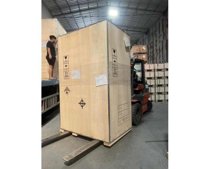 Hệ Thống Lưu Trữ Năng Lượng BESS JA 125kW/261kWh